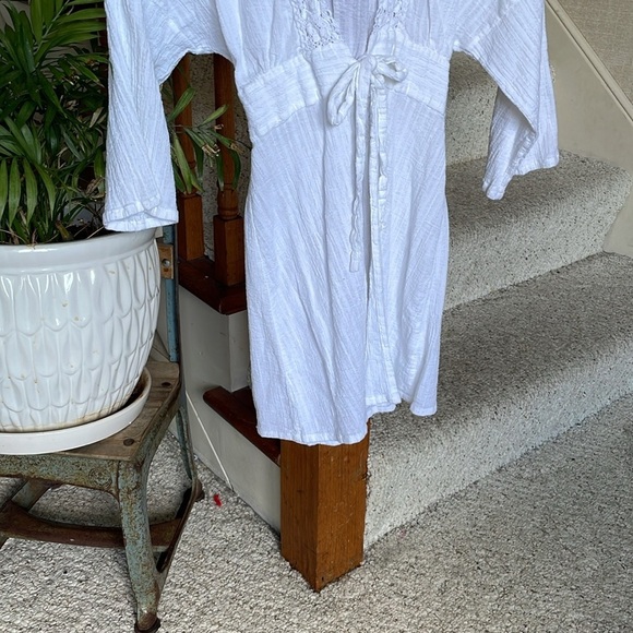 Elan Elegant White Lace Trim Swim Cover - Picture 5 of 12